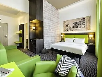 Ibis Styles מלון